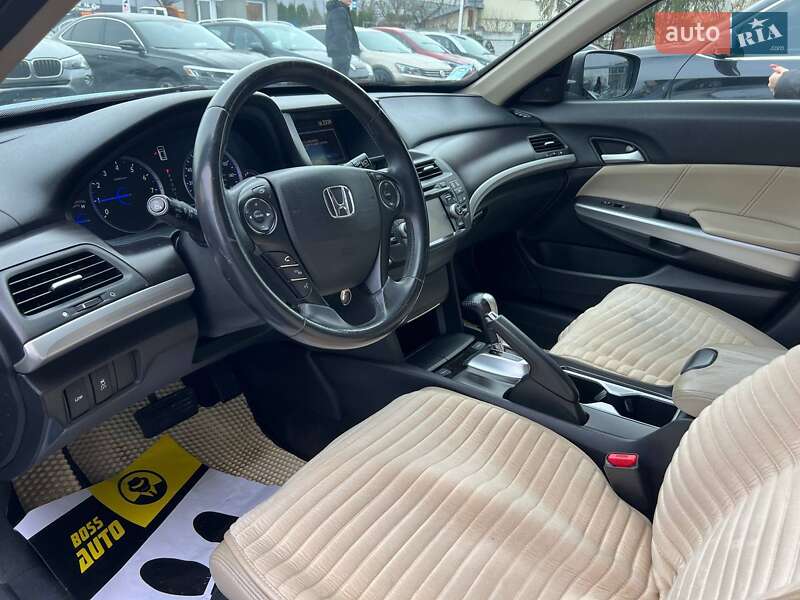 Позашляховик / Кросовер Honda Crosstour 2013 в Івано-Франківську
