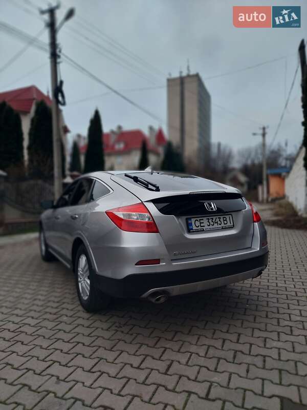 Внедорожник / Кроссовер Honda Crosstour 2014 в Черновцах