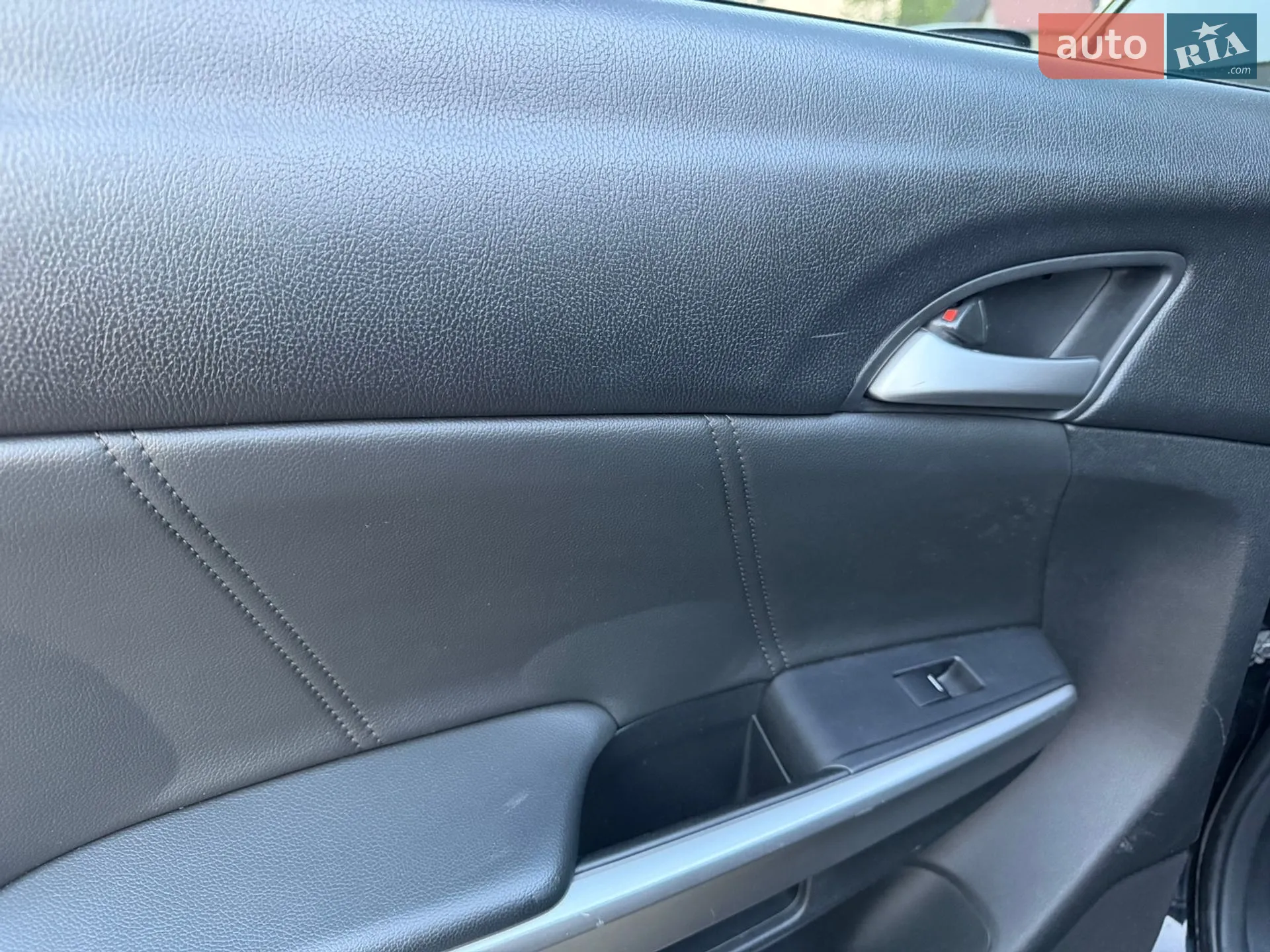 2015 Honda Crosstour - мініатюра 40