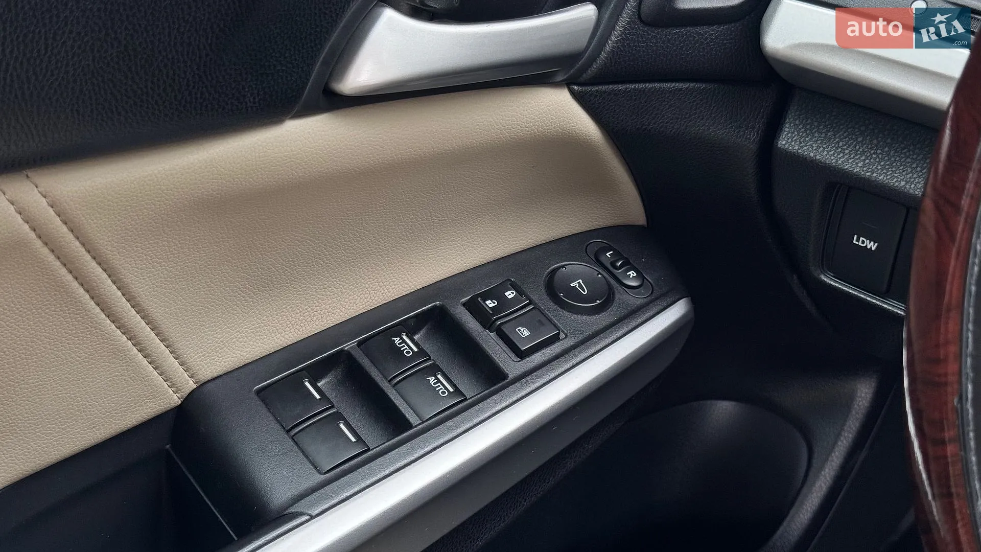 2013 Honda Crosstour - мініатюра 17