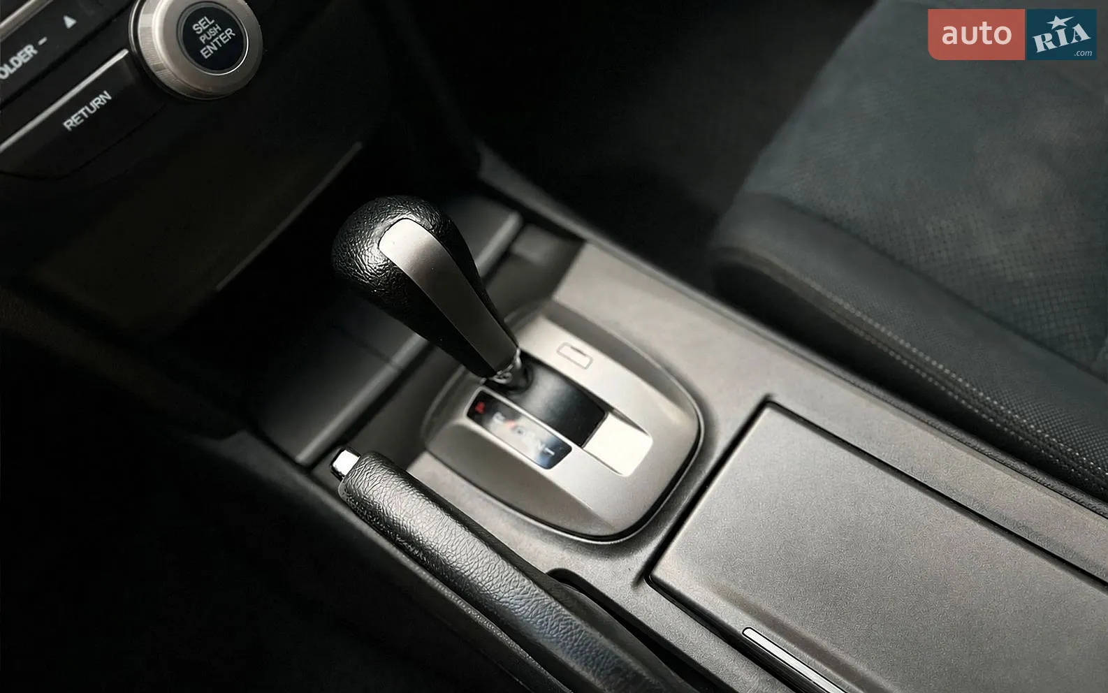 2012 Honda Crosstour - мініатюра 18