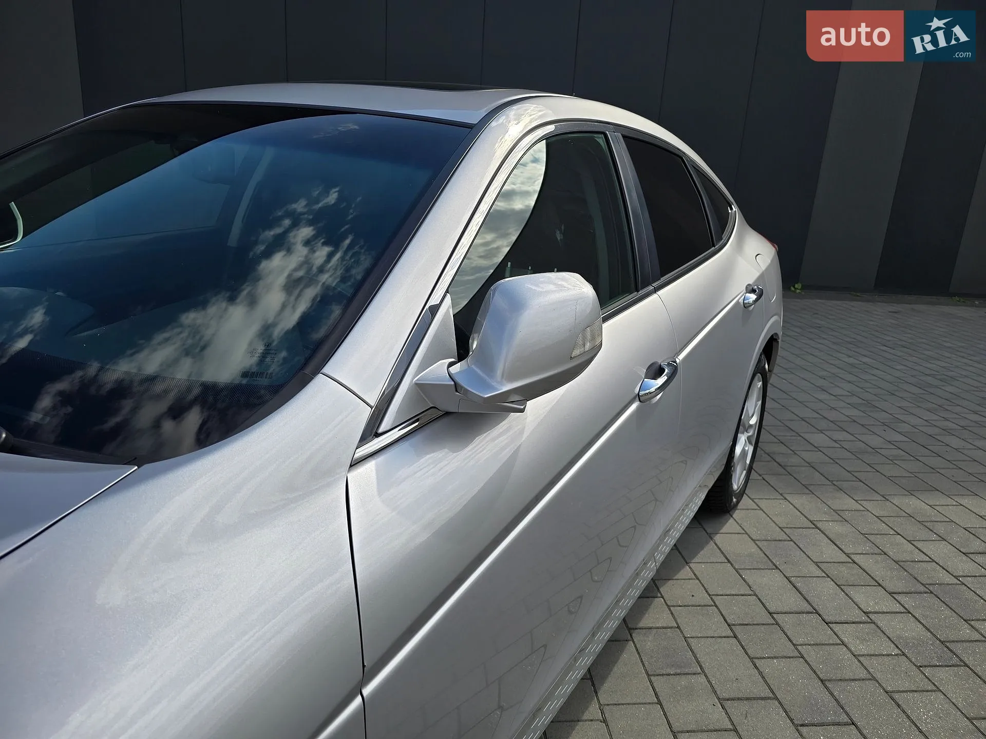 2011 Honda Crosstour - мініатюра 25