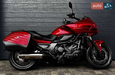 Мотоцикл Туризм Honda CTX 700 2014 в 