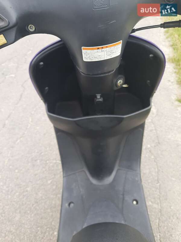Вантажні моторолери, мотоцикли, скутери, мопеди Honda Dio AF-27 1996 в Рівному