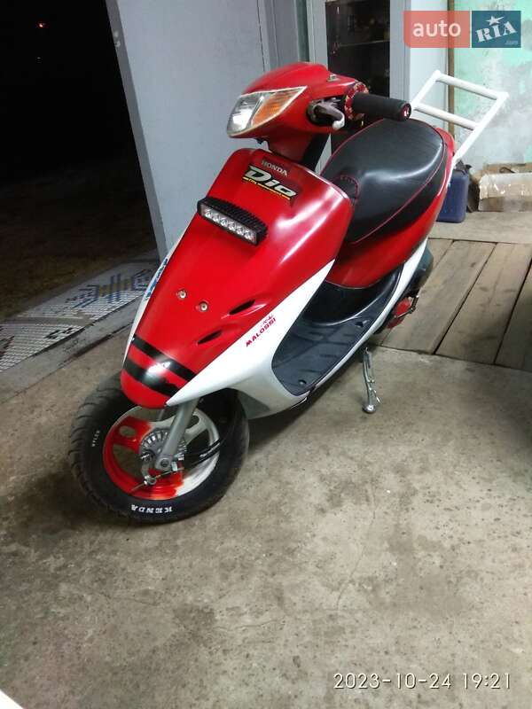 Скутер Honda Dio AF-34 2000 в Арцизе