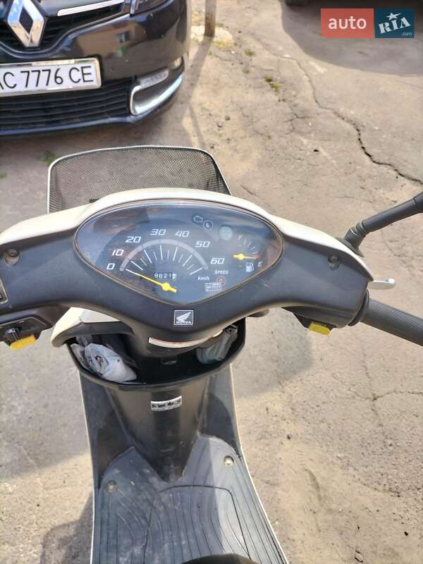 Грузовые мотороллеры, мотоциклы, скутеры, мопеды Honda Dio AF-34 1998 в Луцке