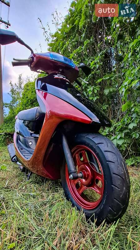 Грузовые мотороллеры, мотоциклы, скутеры, мопеды Honda Dio AF-34 2004 в Стрые