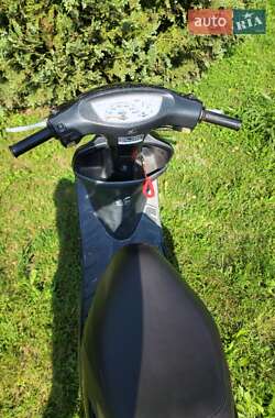 Мопеди Honda Dio AF-34 2004 в Кам'янці-Бузькій