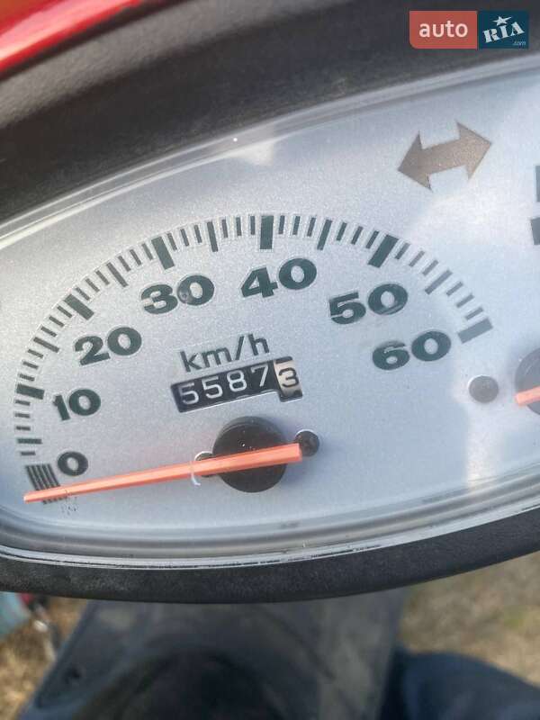 Скутер Honda Dio AF-34 2004 в Діловому