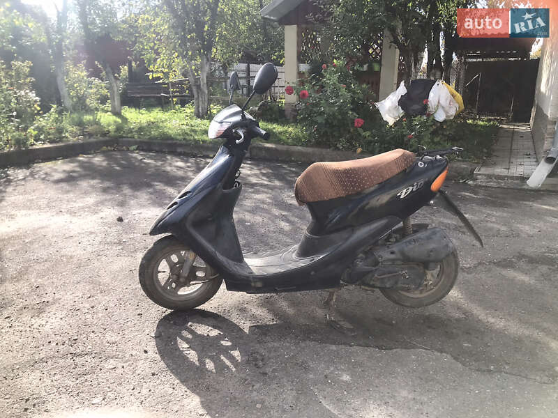 Скутер Honda Dio AF-34 2004 в  фото Скутер Honda Dio AF-34 2004 в