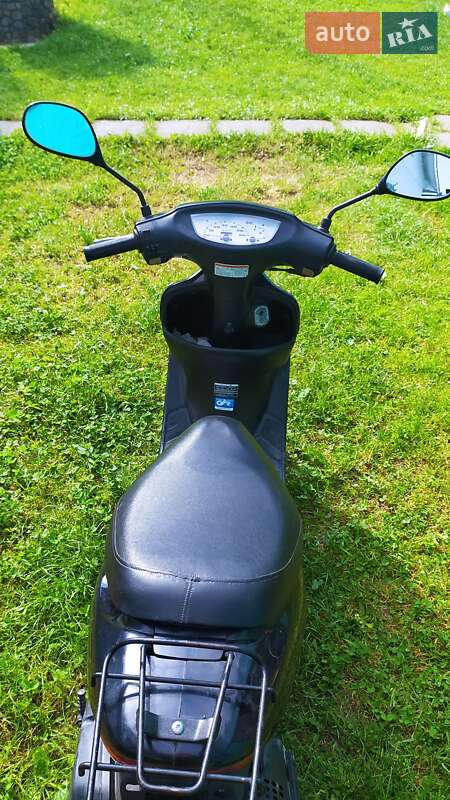 Макси-скутер Honda Dio AF-35 2004 в Путиле