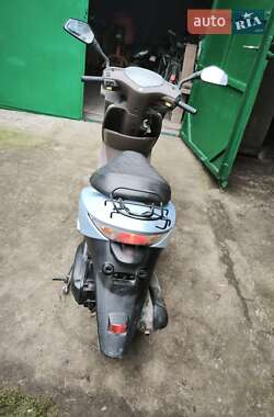 Мопеды Honda Dio AF-35 2004 в Нетешине