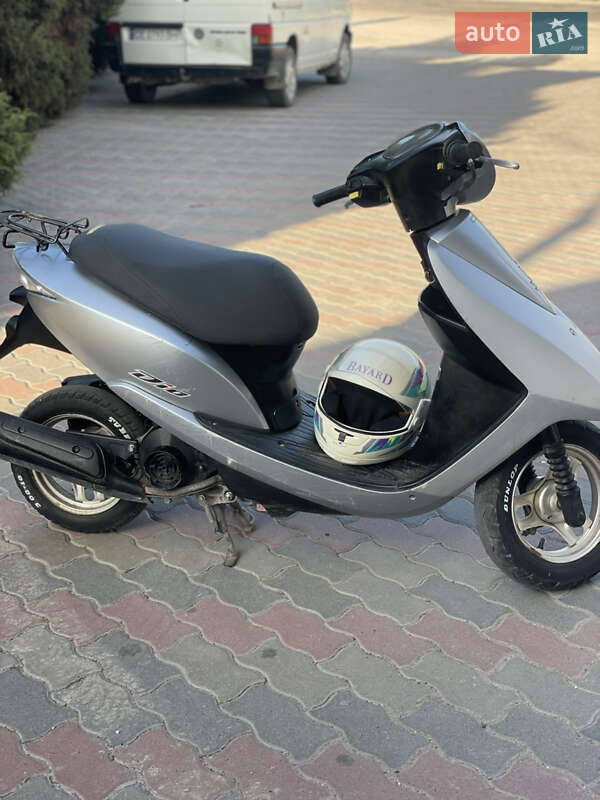 Мопеды Honda Dio AF-68 2011 в Кельменцах