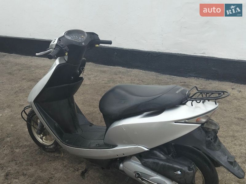 Вантажні моторолери, мотоцикли, скутери, мопеди Honda Dio AF-68 2015 в Рівному