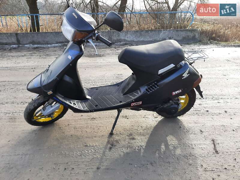 Скутер Honda DJ-1 2002 в Шумську