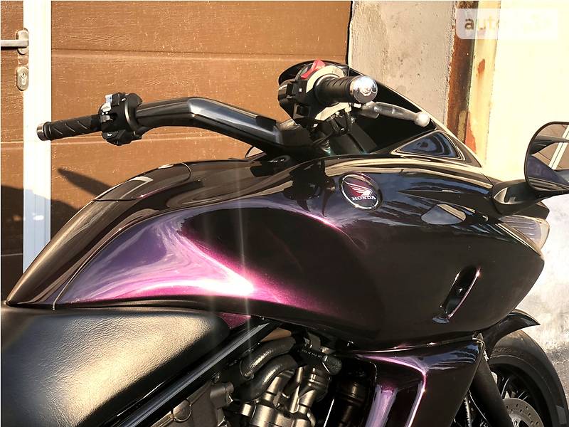 Мотоцикл Туризм Honda DN-01 2008 в Ровно фото 19 Мотоцикл Туризм Honda DN-01 2008 в Ровно