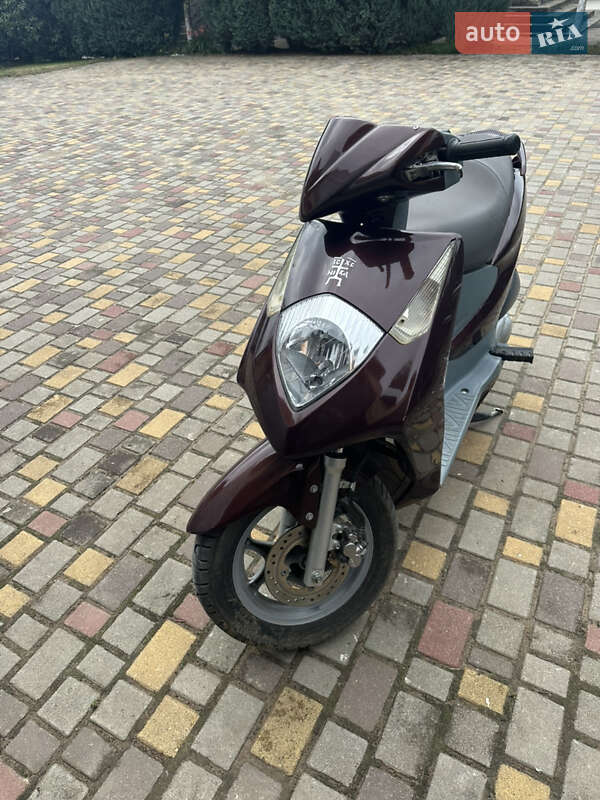 Скутер Honda Dylan 150 2008 в Новояворовске фото 2 Скутер Honda Dylan 150 2008 в Новояворовске