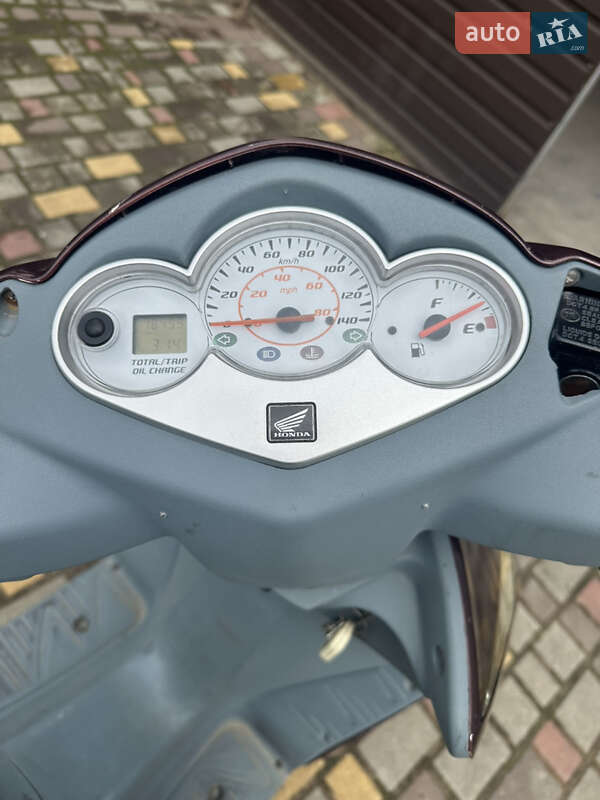 Скутер Honda Dylan 150 2008 в Новояворовске фото 9 Скутер Honda Dylan 150 2008 в Новояворовске