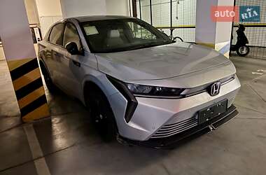 Внедорожник / Кроссовер Honda e:NP2 2024 в Киеве