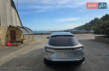 Позашляховик / Кросовер Honda e:NP2 2024 в 