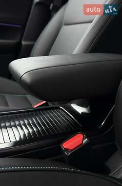 Внедорожник / Кроссовер Honda e:NP2 2024 в 