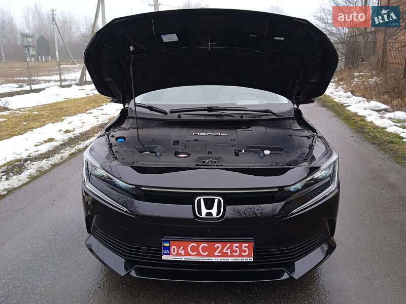 Внедорожник / Кроссовер Honda e:NP2 2025 в Черновцах