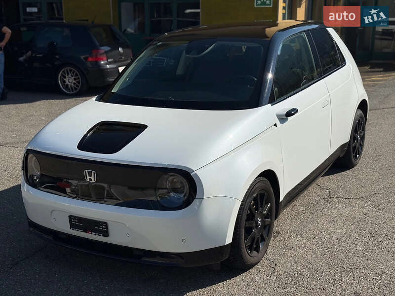Honda e 2022
