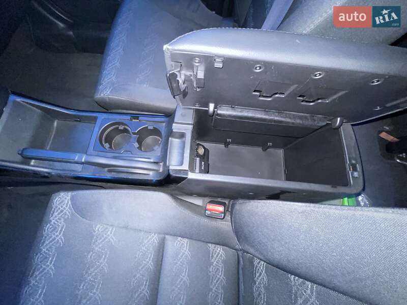 Позашляховик / Кросовер Honda Element 2008 в Вінниці
