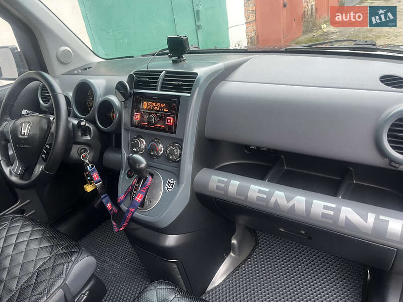 Внедорожник / Кроссовер Honda Element 2003 в Хмельницком