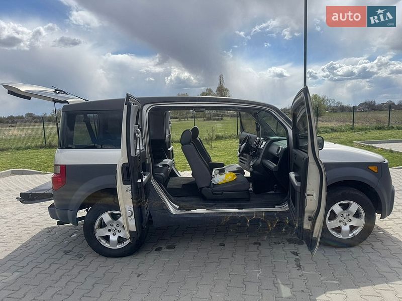 Позашляховик / Кросовер Honda Element 2003 в Чернігові