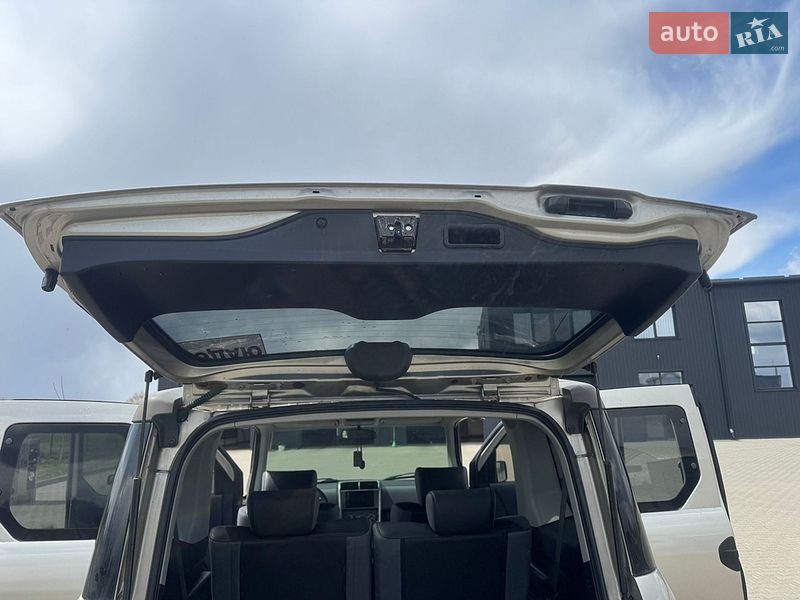 Позашляховик / Кросовер Honda Element 2003 в Чернігові