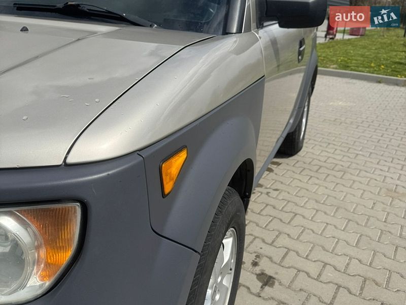 Позашляховик / Кросовер Honda Element 2003 в Чернігові