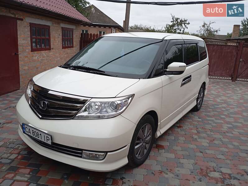 Honda Elysion 2011