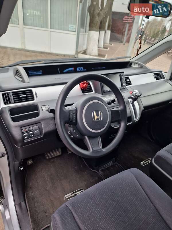 Минивэн Honda Elysion 2009 в Покровском