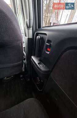 Минивэн Honda Elysion 2009 в 