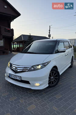 Минивэн Honda Elysion 2011 в 