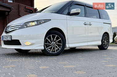 Минивэн Honda Elysion 2011 в 