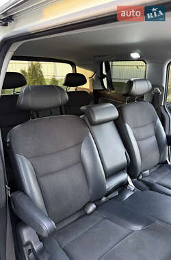 Минивэн Honda Elysion 2011 в 