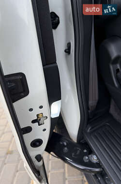 Минивэн Honda Elysion 2011 в 