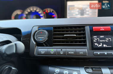 Минивэн Honda Elysion 2011 в 