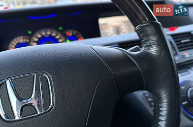 Минивэн Honda Elysion 2011 в 