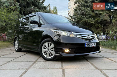 Минивэн Honda Elysion 2012 в 