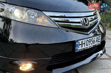 Минивэн Honda Elysion 2012 в 
