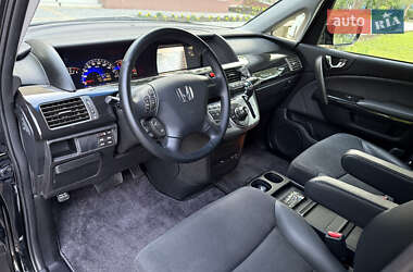 Минивэн Honda Elysion 2012 в 