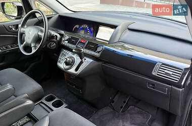 Минивэн Honda Elysion 2012 в 