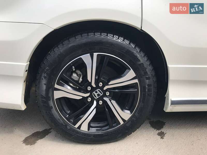 Минивэн Honda Elysion 2012 в Великодолинском