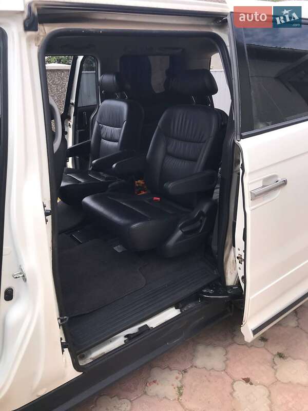 Минивэн Honda Elysion 2012 в Великодолинском