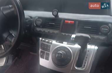 Мінівен Honda Elysion 2011 в 