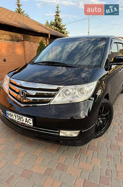 Минивэн Honda Elysion 2012 в 