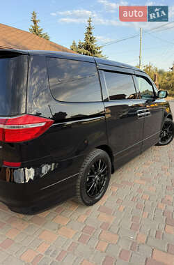 Минивэн Honda Elysion 2012 в 
